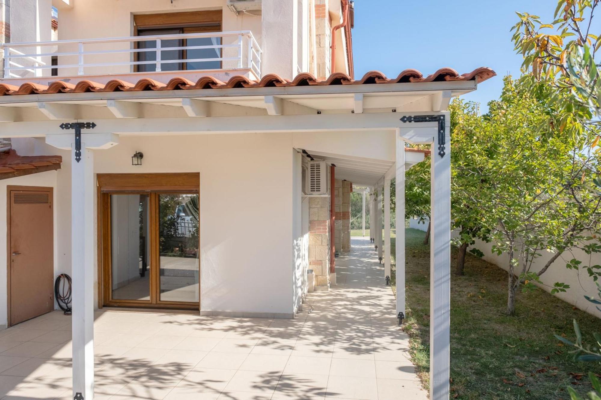 Petra Villa Afytos Exterior photo