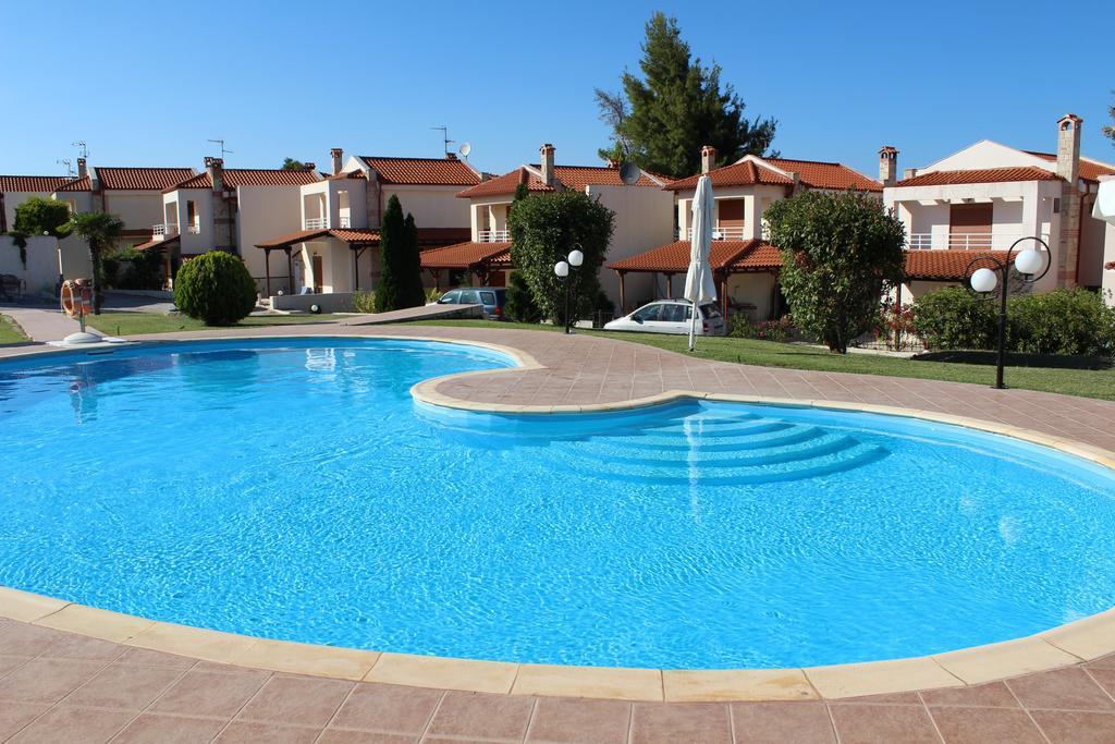 Petra Villa Afytos Exterior photo