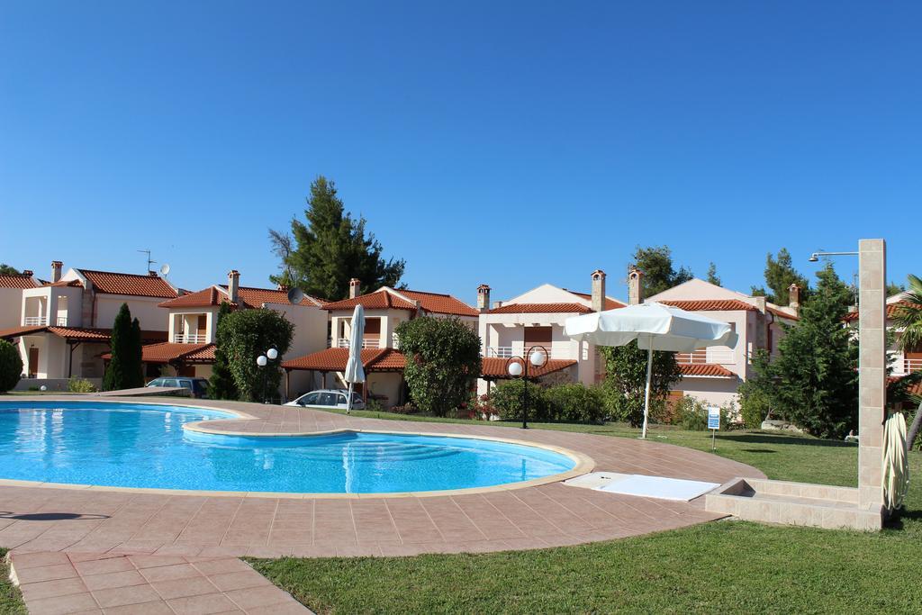Petra Villa Afytos Exterior photo
